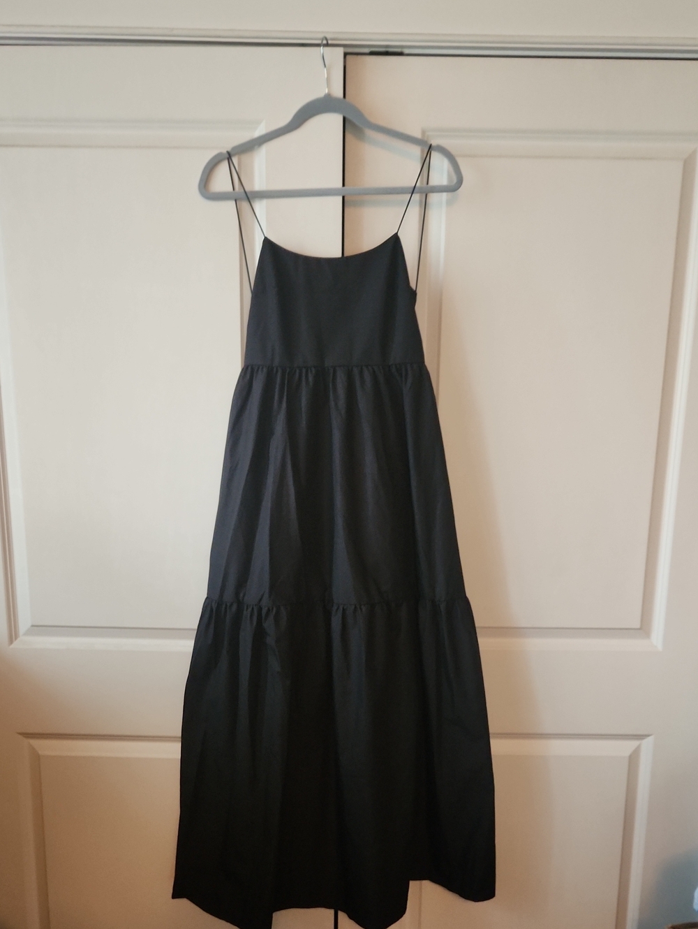 Commense Black Spaghetti-Strap Tiered Maxi Dress